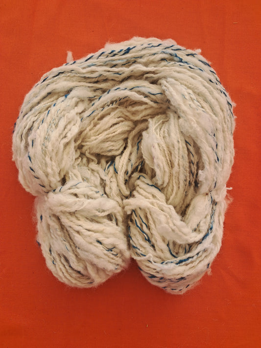 Håndspunnet ullgarn nr. 7
